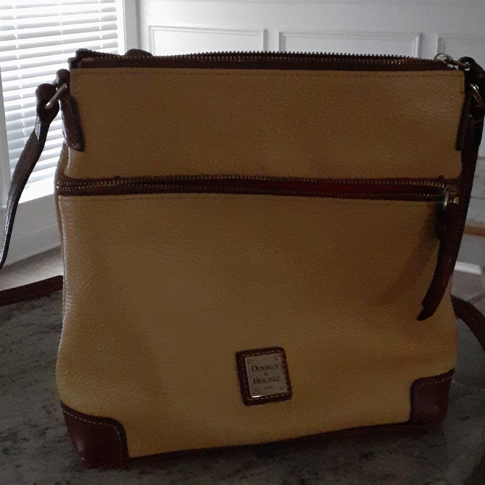 Dooney Bourke crossbody